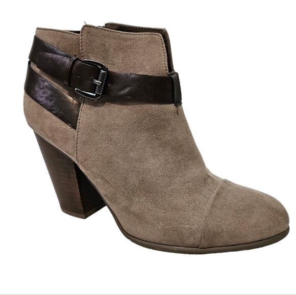 Carlos by Carlos Santana Harvest Tan Faux Suede Ankle Boot Size 8‎ Women's Shoes - Picture 1 of 11
